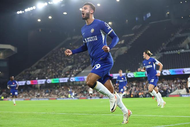 足球报：邵佳一有四大特质被认可，熟悉足协和国字号工作