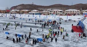 杰曼上篮不进 周琦神兵天降补扣得手